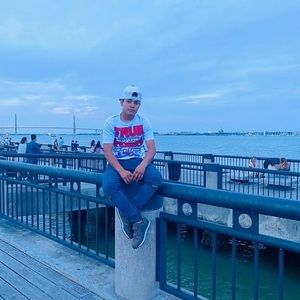 Meet your Posher, Arnoldo